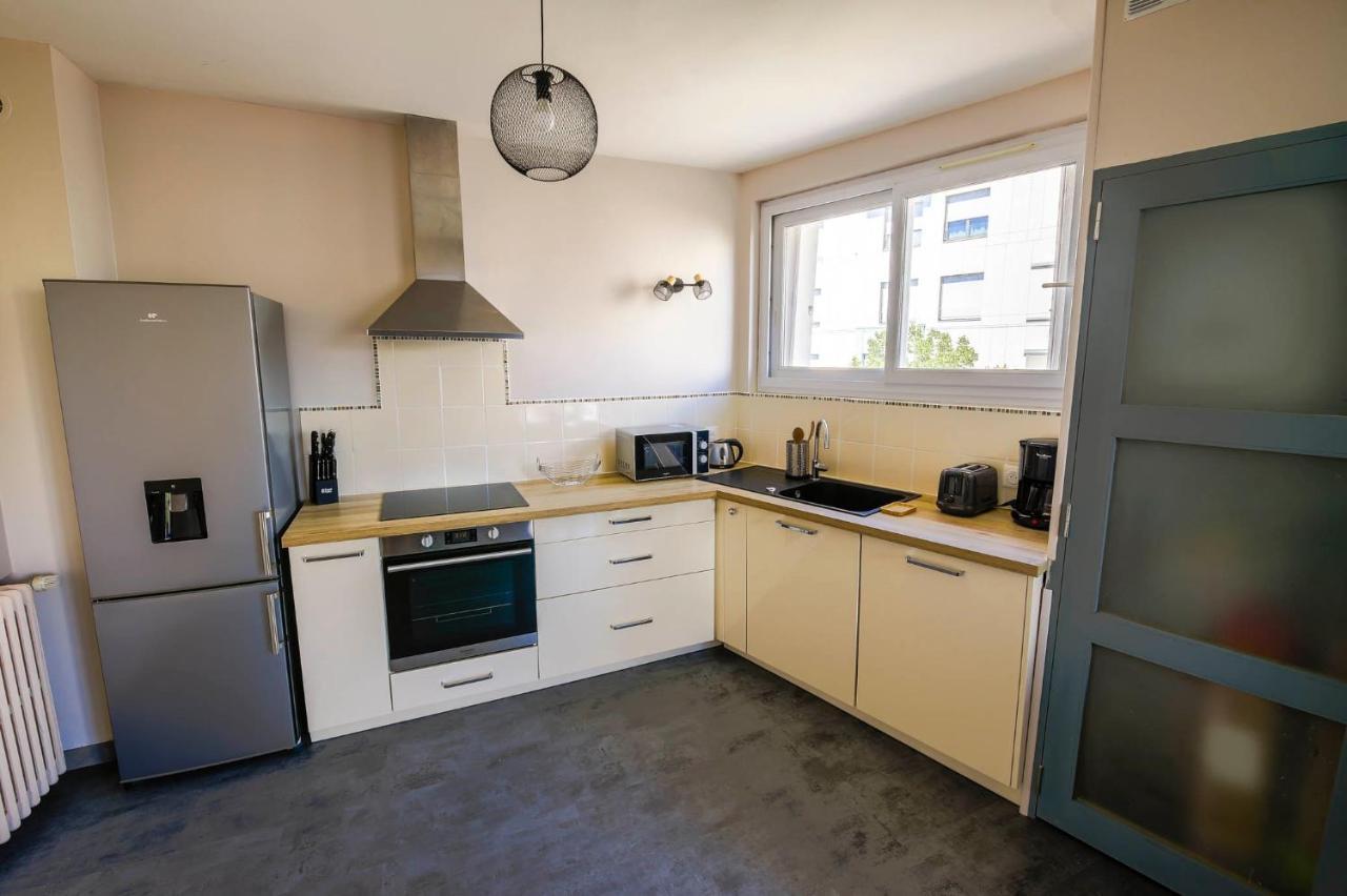 Appartement Rousseau - Centre Ville 5 Minutes Gare Tours Buitenkant foto