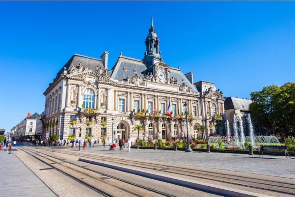 Appartement Rousseau - Centre Ville 5 Minutes Gare Tours Buitenkant foto